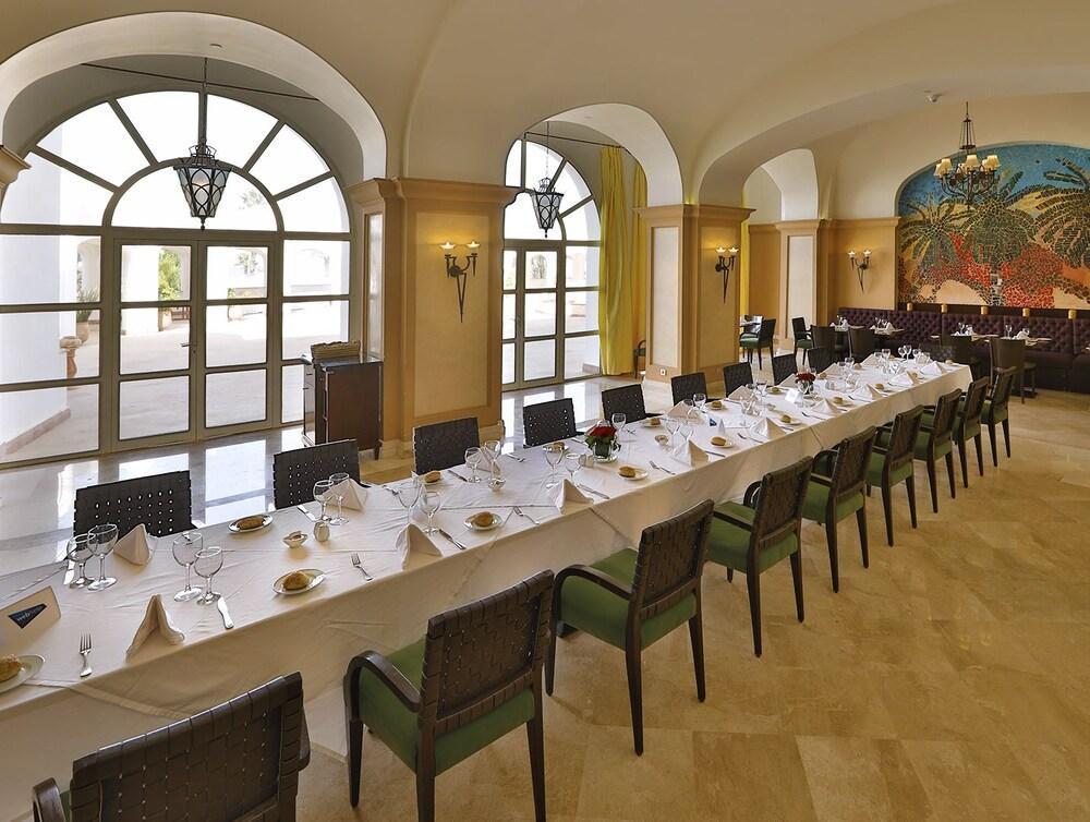 L' Amphitrite Palace Beach Resort & Spa Skhirat Buitenkant foto