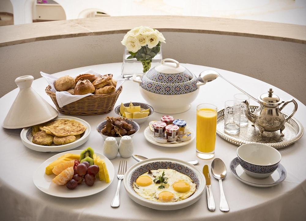 L' Amphitrite Palace Beach Resort & Spa Skhirat Buitenkant foto