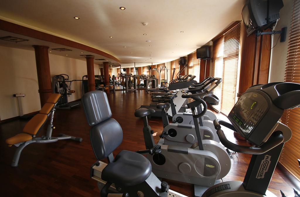 L' Amphitrite Palace Beach Resort & Spa Skhirat Buitenkant foto